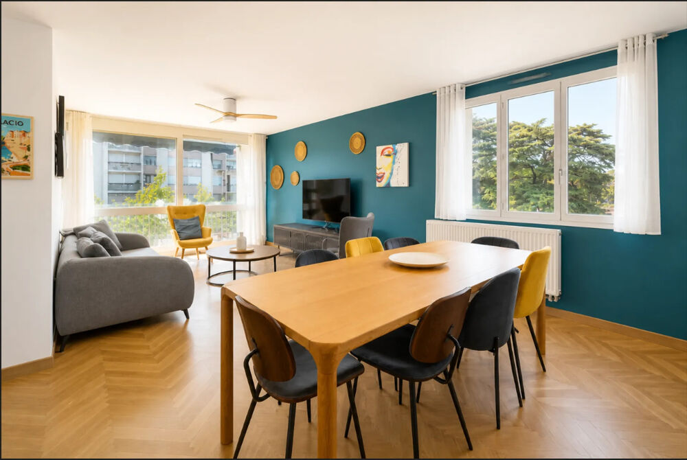 Saint-Genis-Laval Appartement T3 73 m2 rénové avec balcon et parking