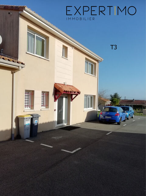   ENSEMBLE IMMOBILIER compos de 2 maisons (T2 et T3) avec garage  2 mn du FUTUROSCOPE Maison - 5 pice(s) - 135 m