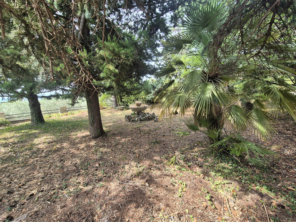 Vente Maison Maison traditionnelle T4 de 103 m2 sur environ 1300 m2-Vue dégagée- Dépendance de 100 m2 Manosque
