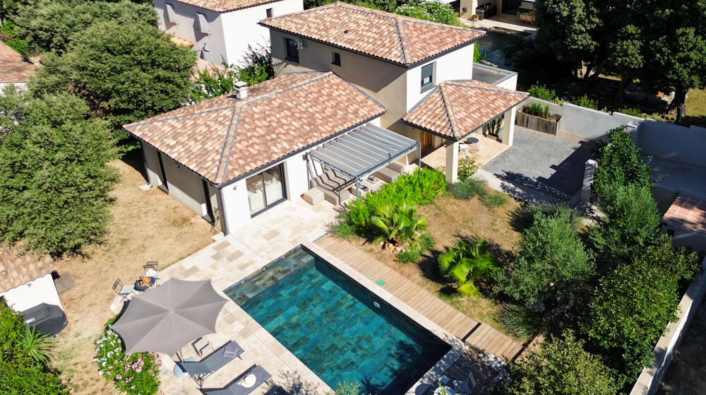 EXCLUSIVITE. A vendre, magnifique villa contemporaine avec piscine à Saint-Siffret