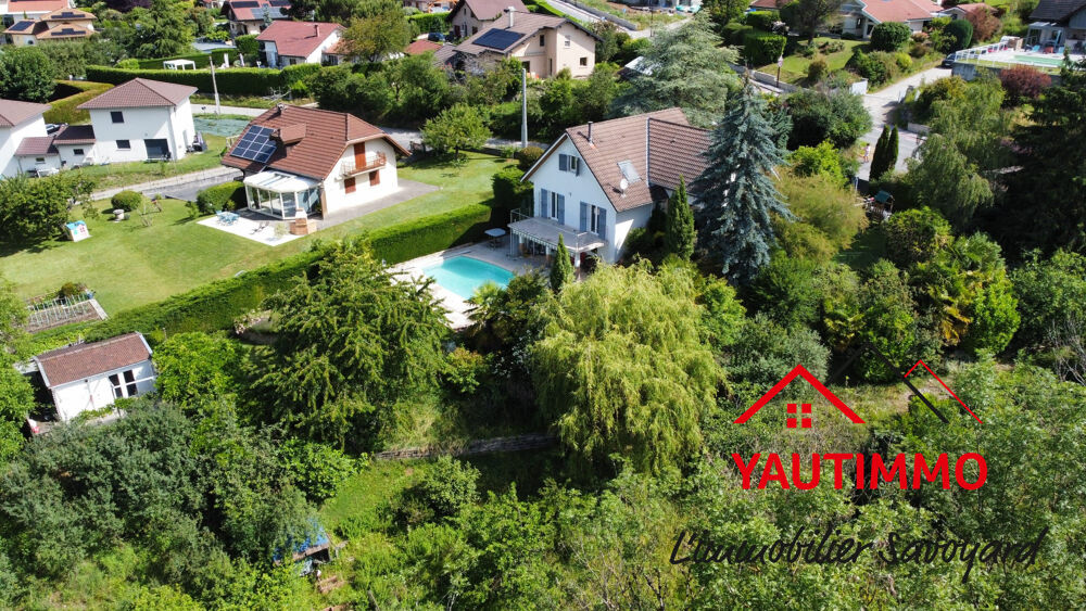 Vente Maison Maison familiale 170 m2 Utiles dont 125 m2 habitables avec piscine chauffée dans un écrin de verdure à Cranves Cranves sales