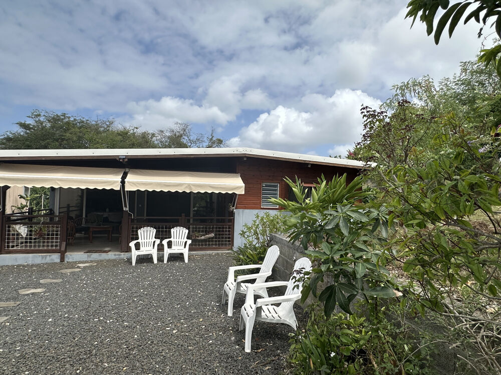 Exclusivite ZEOPIE Immobilier : villa plain pied comprenant 3 chambres sur terrain de 644 m2.