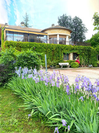  Maison � vendre 9 pi�ces 220 m�