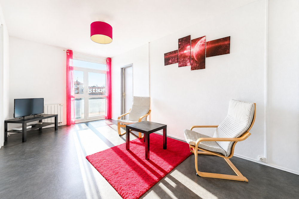 Villeurbanne Appartement T4 70 m2 rénové avec balcon