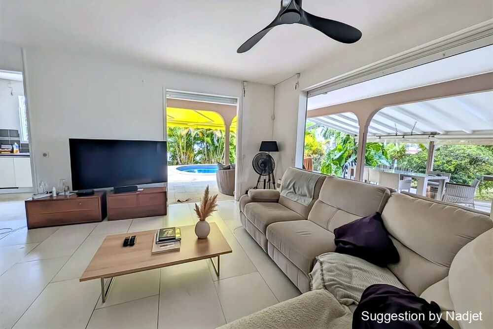Villa familiale 172 m2 Piscine et Bungalow Petit-Bourg