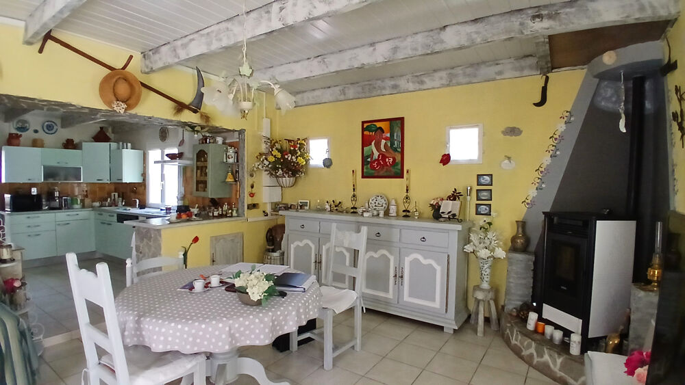 Vente Remise/Grange VIAGER OCCUPE par une Dame de 82 ans à NEOULES Neoules