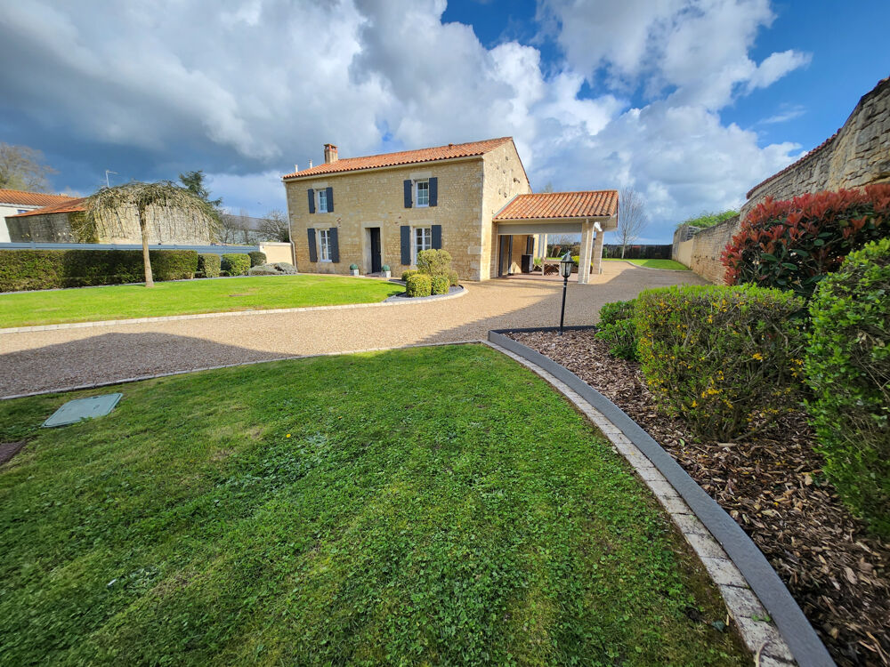 Maison en pierre coup de coeur avec 6 chambres et double garage