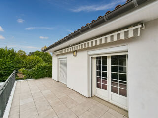 Vente Maison Maison T6 de 160m2 avec garage, piscine et jardin Auch