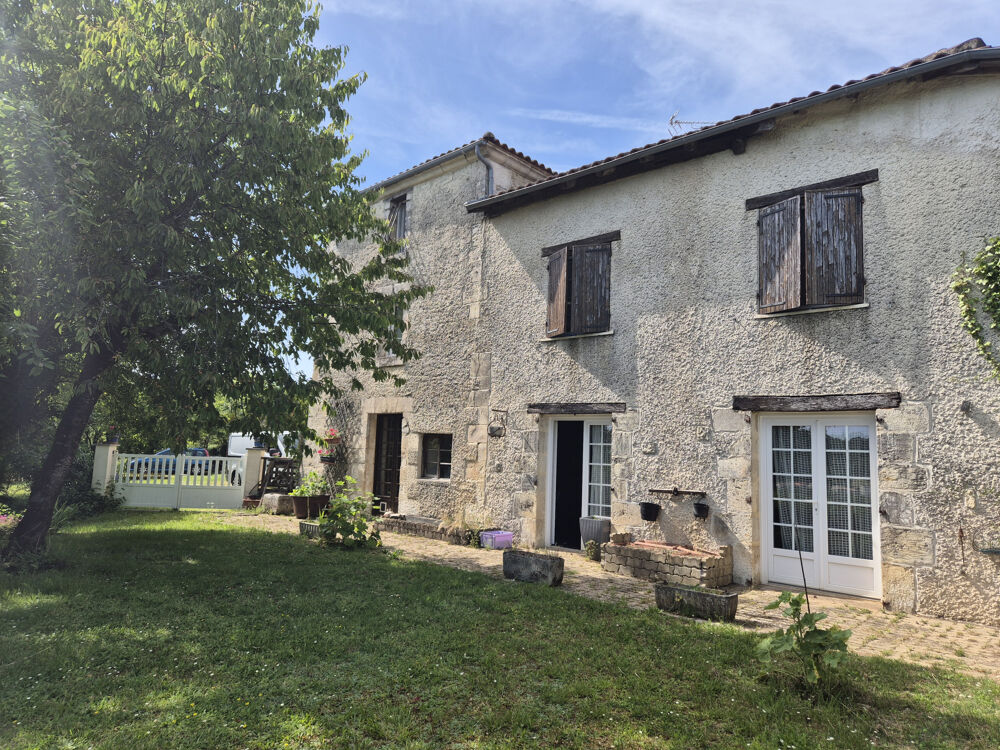 Dordogne - Biras - Maison avec deux logements - Total 277 m2 - 7 chambres - terrain clos - piscine - vue campa