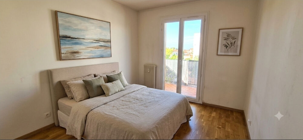T4 2 chambres, Le renoir, 10mn du centre, parking.
