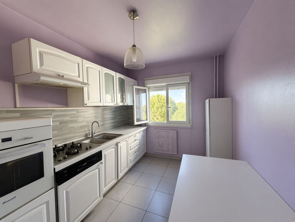 Vente Appartement T3/4 de 81 m2 au 5e étage Clermont-Ferrand, rue du Château des Vergnes Clermont ferrand