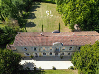  Propriété/château à vendre 10 pièces 374 m²