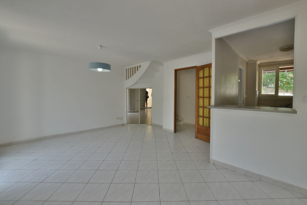 Vente Maison À Istres, maison lumineuse avec terrasse et jardin Istres