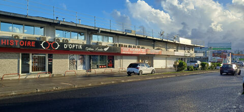 LOCAL PROFESSIONNEL - 75 M2 - CENTRE COMMERCIAL GRAND CAMP - ABYMES 110000 97139 Les abymes