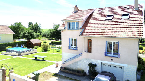   Maison 5 chambres avec piscine Maison - 6 pièce(s) - 150 m²