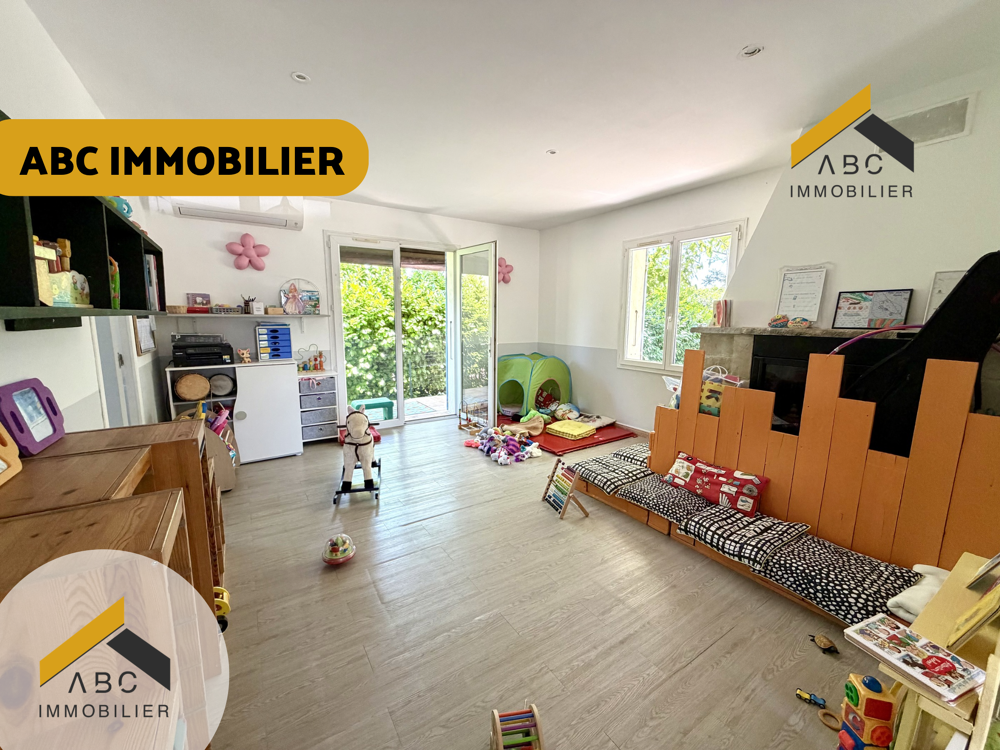 Vente Maison Maison 95M2 3 chambres avec jardin et garage. Serignan du comtat