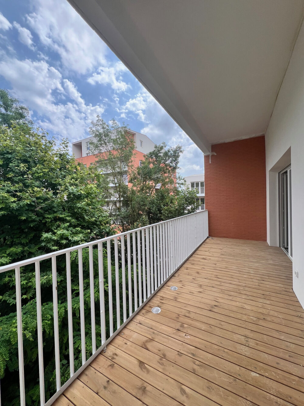 APPARTEMENT T3 AVEC TERRASSE