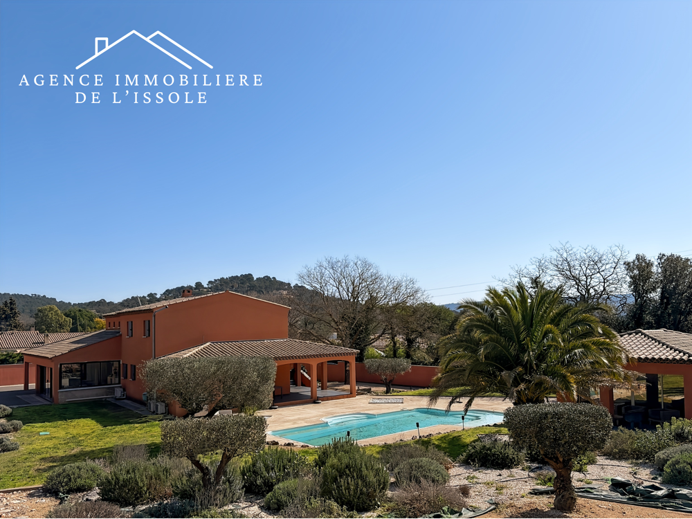 Propriété 225m2, 4 chambres, piscine, pool house, double garage, 3000m2 de terrain