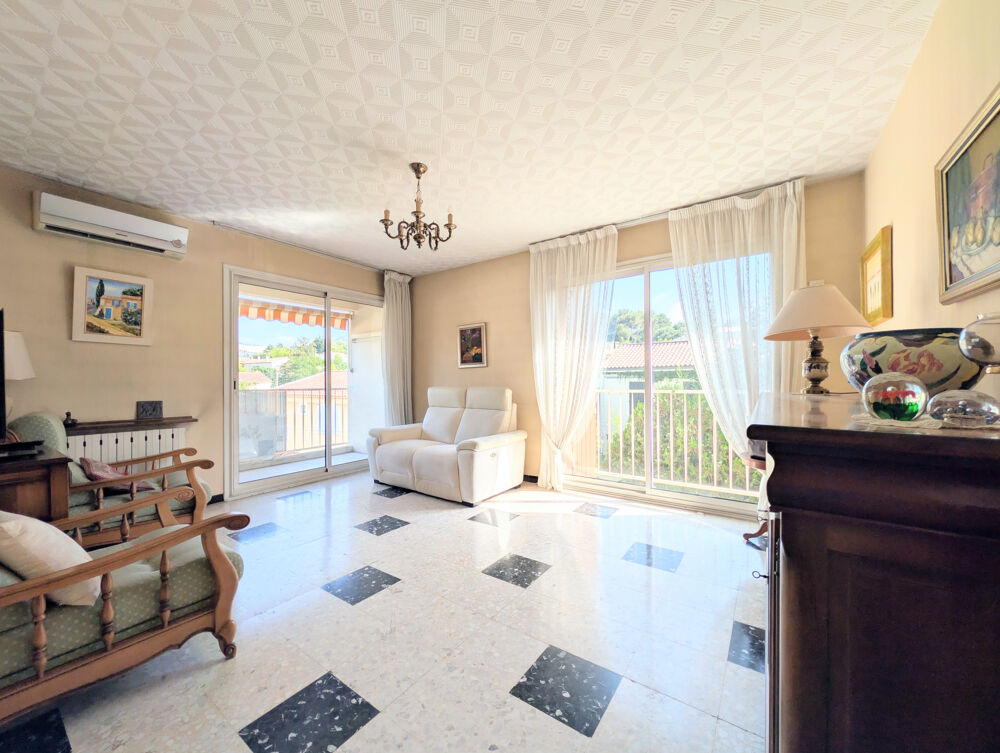 Vente Appartement Spacieux appartement T4, lumineux avec ascenseur et terrasse Aubagne