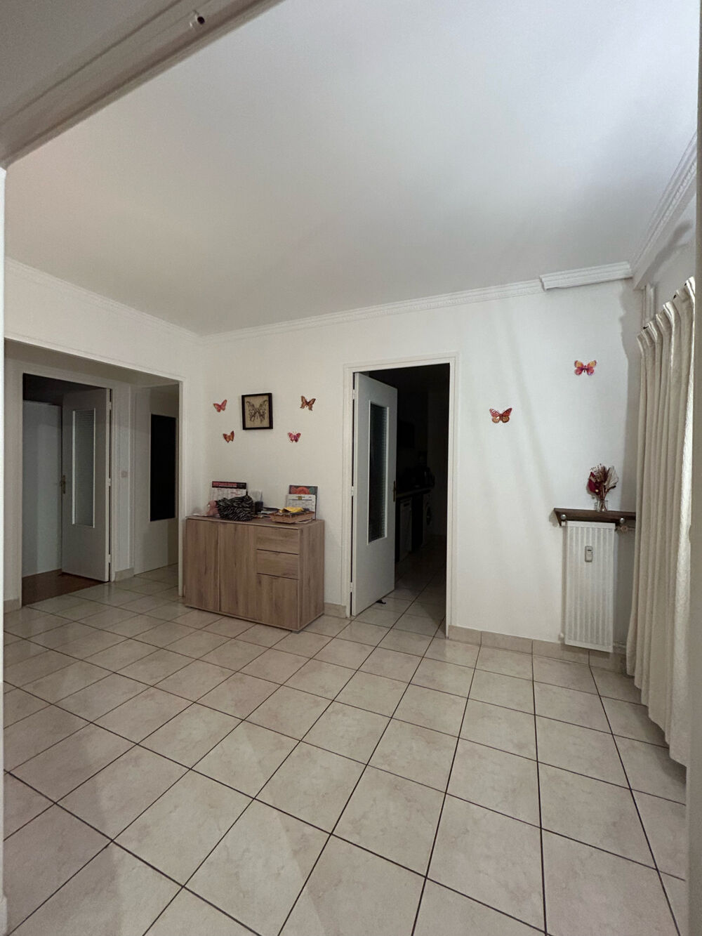 t5 avec garage et cave / vue panoramique (à la vente non meublé )