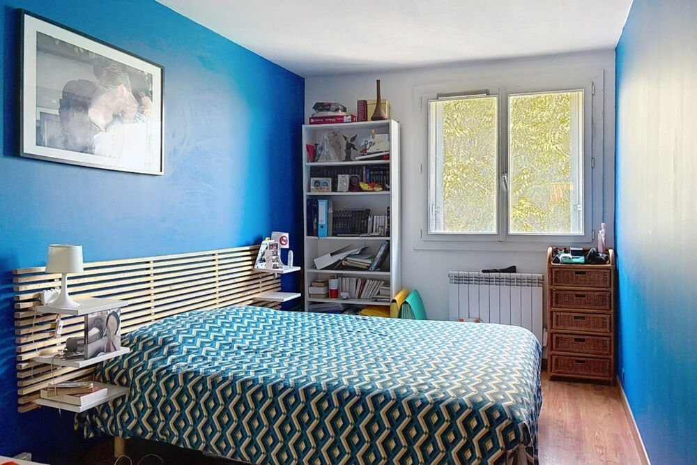 À VENDRE T3 AVEC TERRASSE, PARKING ET TENNIS MARSEILLE 12e