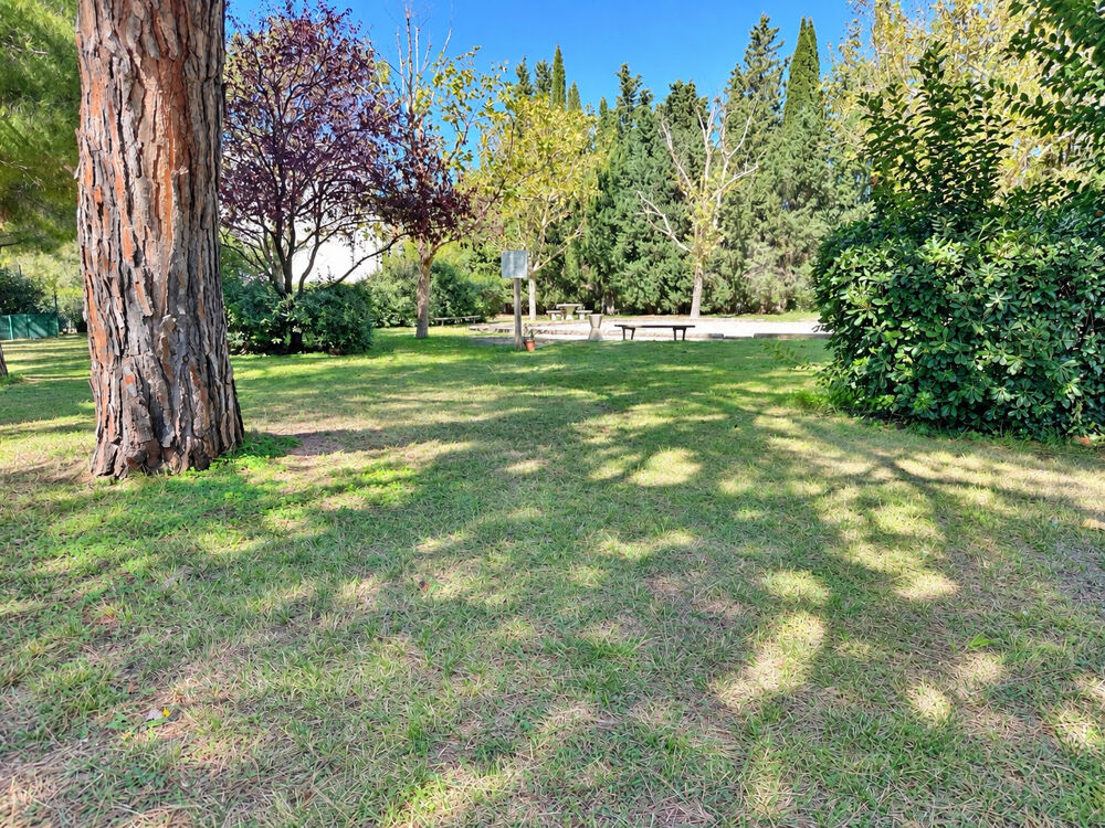 Vente Appartement T3 de 58 m2 avec extérieur et parking privatif Sainte-Anne Résidence Le Chevalier Lancelot 13008 Marseille Marseille 8