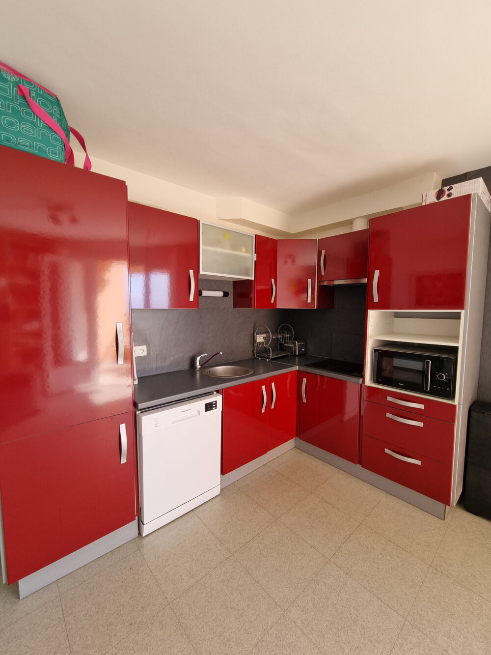 Vente Appartement Appartement 3 pièces de 49 m2 avec garage , cellier et place de parking 11100 Narbonne Plage Narbonne