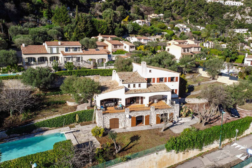Villa provençale offrant une vue panoramique sur la mer à La Turbie, à 5 minutes de Monaco