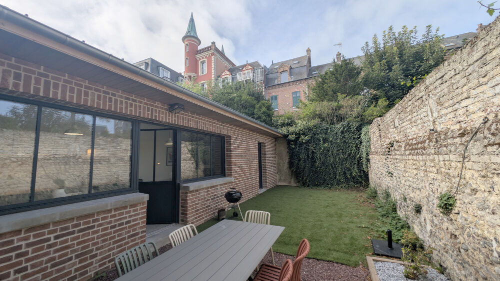 Vente Maison Le Crotoy - Briques, verrière & vue Tourelles : la pépite confidentielle en fond de cour Le crotoy