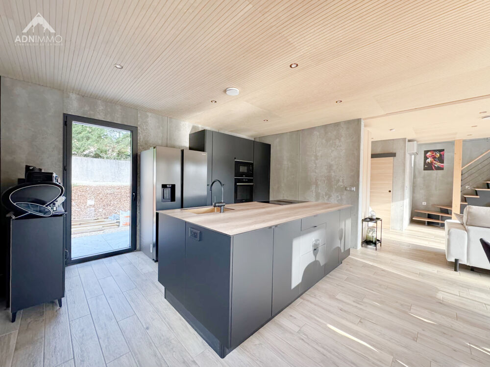 � vendre  Maison P�ron (01630)