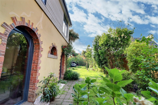  Maison � vendre 8 pi�ces 289 m�