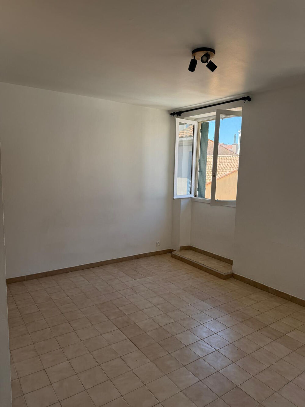 Location Appartement 13500 MARTIGUES STUDIO 23 m2 Martigues