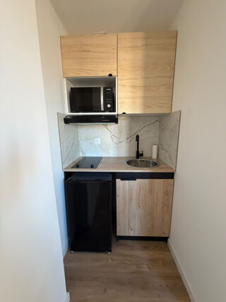  Appartement à louer 1 pièce 21 m²