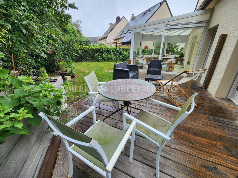 Maison familiale de 6 pièces 160 m2 entourée de verdure