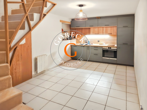   A vendre, maison de village � seulement 5 minutes d'Uz�s Maison - 3 pi�ce(s) - 45 m�