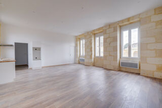  Immeuble à vendre 7 pièces 240 m² Ambares et lagrave