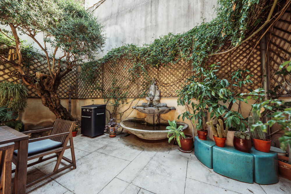Vente Maison Maison 10 pièces de 350m2 avec patio Lansargues