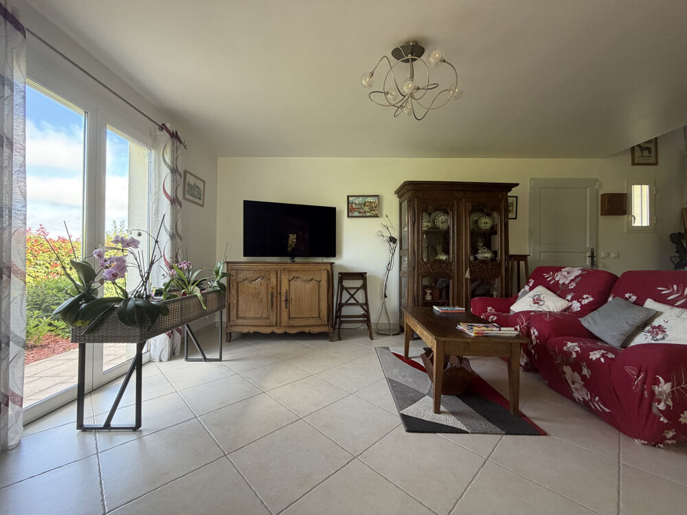 Maison 116 m2 - 3 chambres - lumineuse proche honfleur avec jardin 1243 m2 deux terrasses et sa dépendance bois