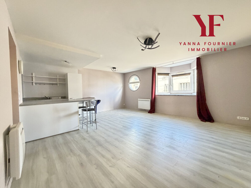 HYPER CENTRE VILLE BREST, T3, 2 CHAMBRES, ASCENSEUR IMMEUBLE PMR , 1996