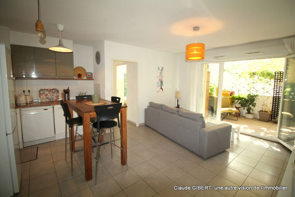 T2 avec terrasse de 50,69 m2 plus garage au centre-ville de Gigean
