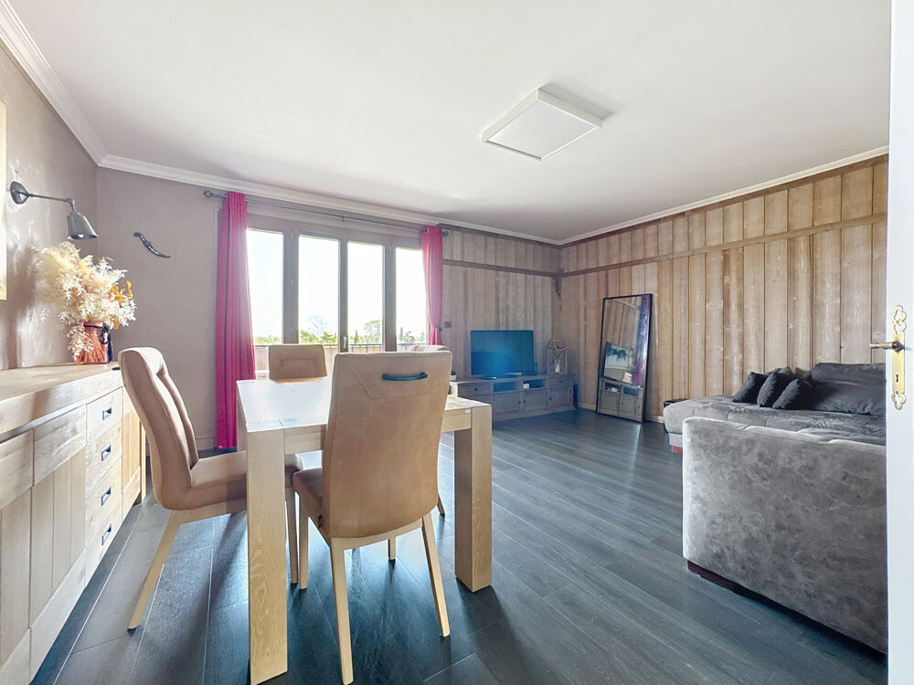Appartement T4 de 97.12 m2 Ghisonaccia Centre