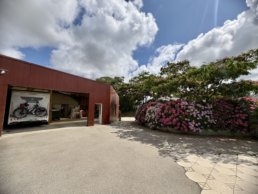 � vendre  Propri�t�/ch�teau Lanarvily (29260)