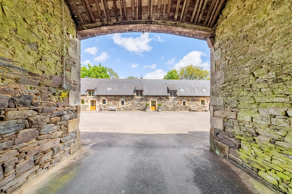 Domaine dexception au coeur de la vallée du Blavet - Activité de gîtes clé en main.