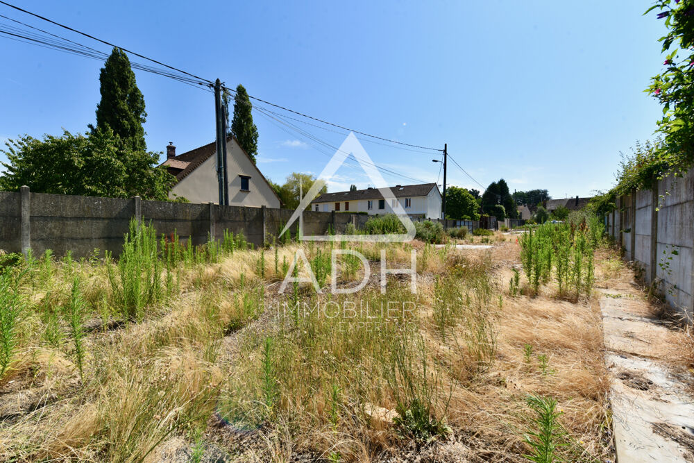Vente Terrain EXCLUSIVITE A vendre à VILLIERS LE MAHIEU Terrain d'environ 701m2 Villiers le mahieu