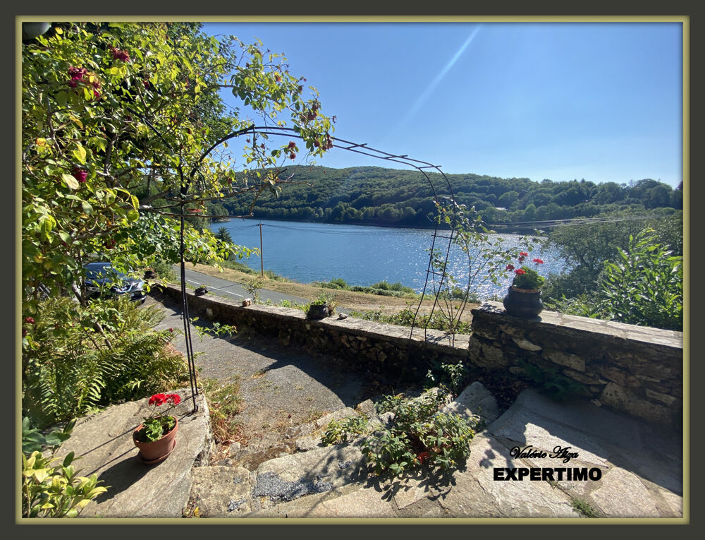 Vente Propriété/Château Grand ensemble immobilier au bord du lac du Laouzas Nages