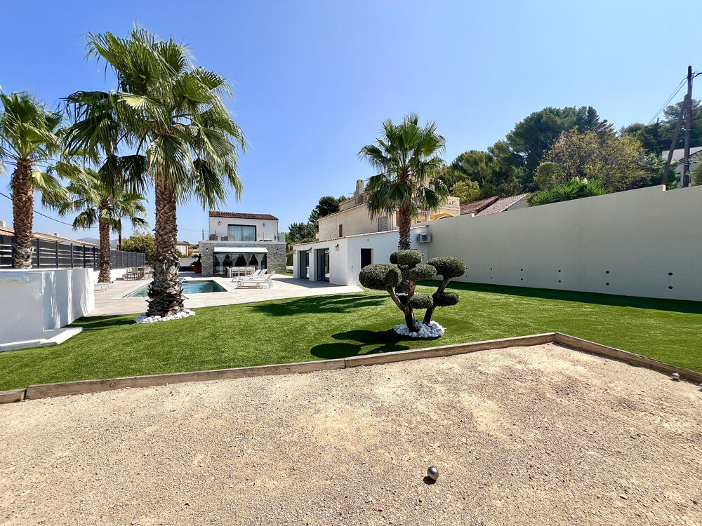 Vente Propriété/Château Bien de prestige - Propriété avec villa principale de 165m2, dépendance indépendante de 70m2, pool house de 43 Allauch