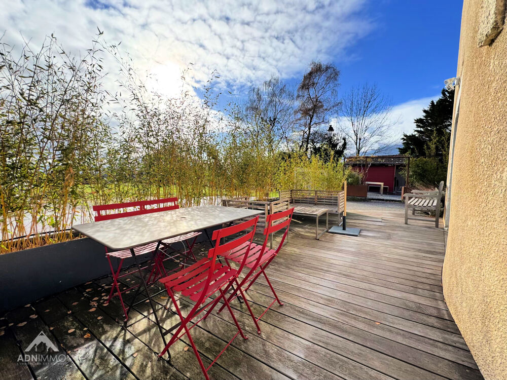 � vendre  Maison P�ron (01630)