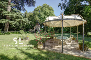  Propri�t�/ch�teau � vendre 10 pi�ces 374 m�