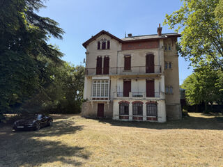  Propriété/château à vendre 10 pièces 302 m²