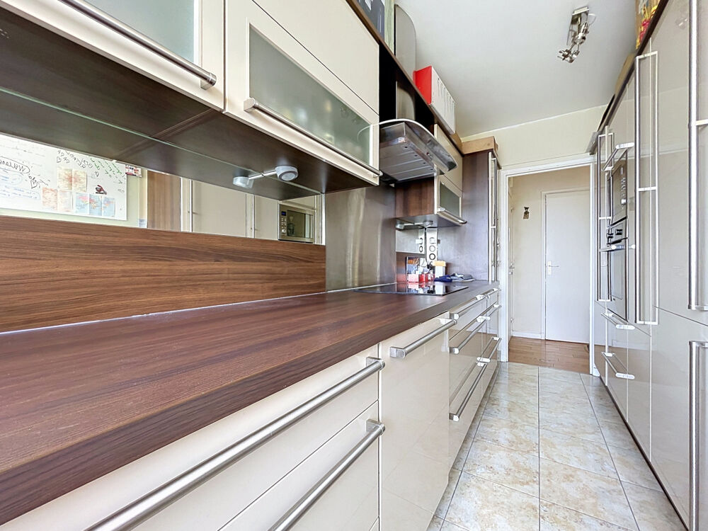 78150 - LE CHESNAY - RESIDENCE PARLY 2 - 3 PIECES - 82,9 m2 - VUE DEGAGEE